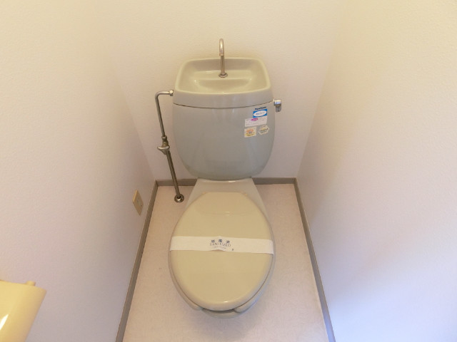 16/30 トイレ