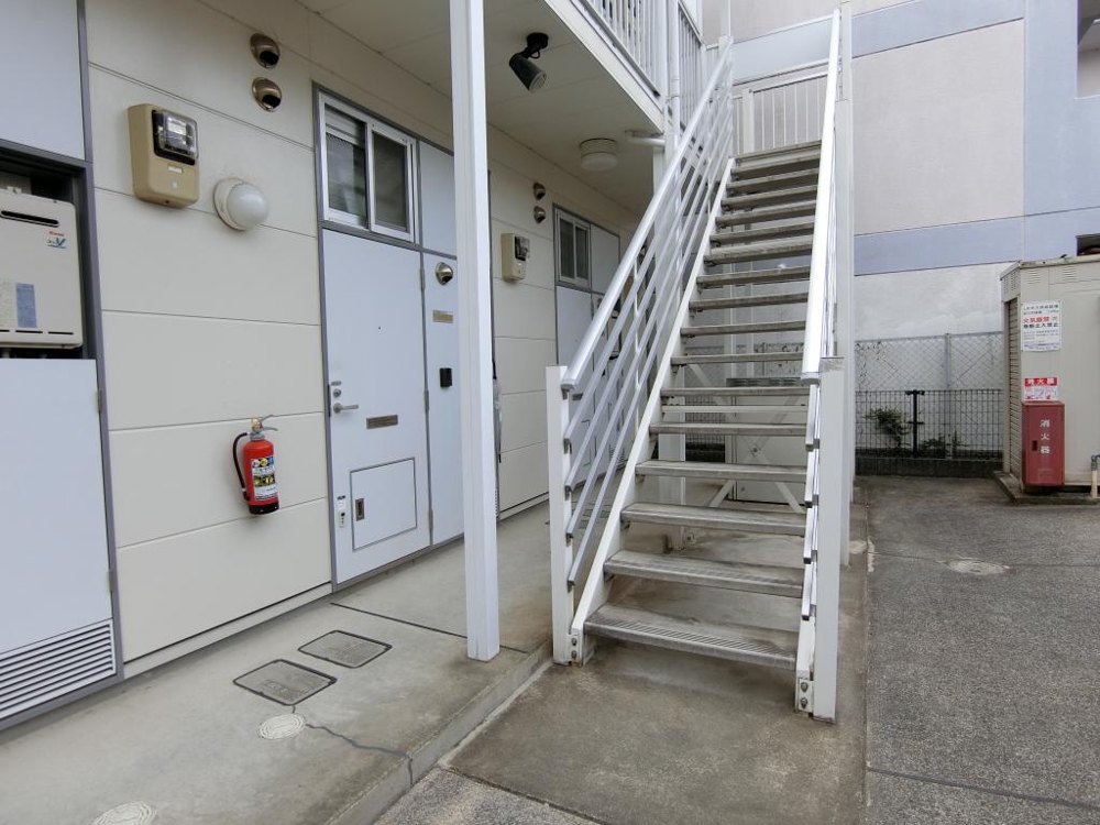 26/30 エントランス