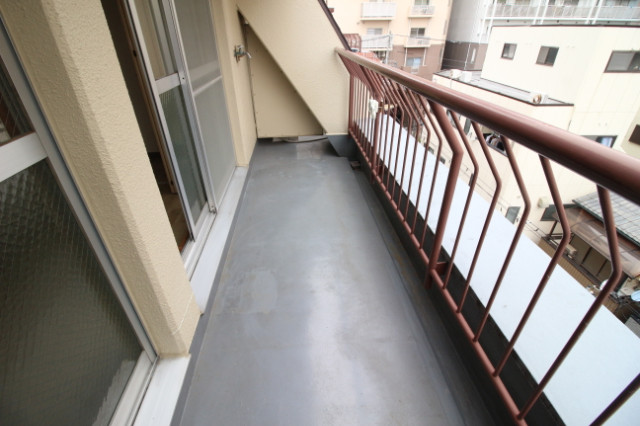 16/28 バルコニー