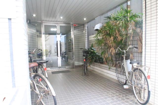 3/8 エントランス