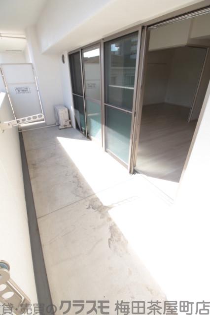 19/27 バルコニー