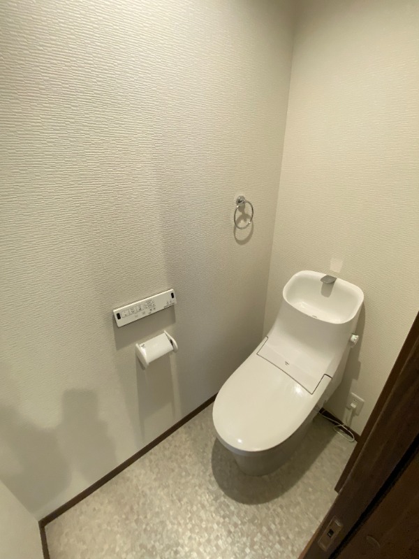 16/30 トイレ