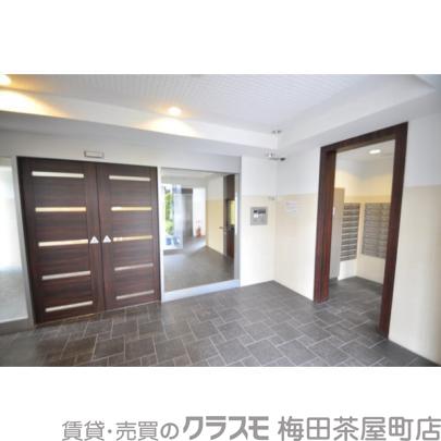 19/22 エントランス