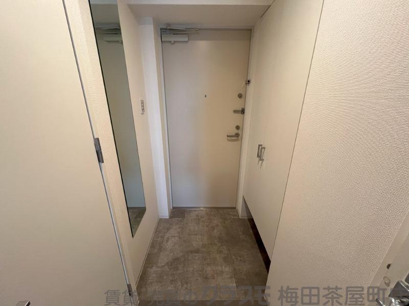14/30 玄関