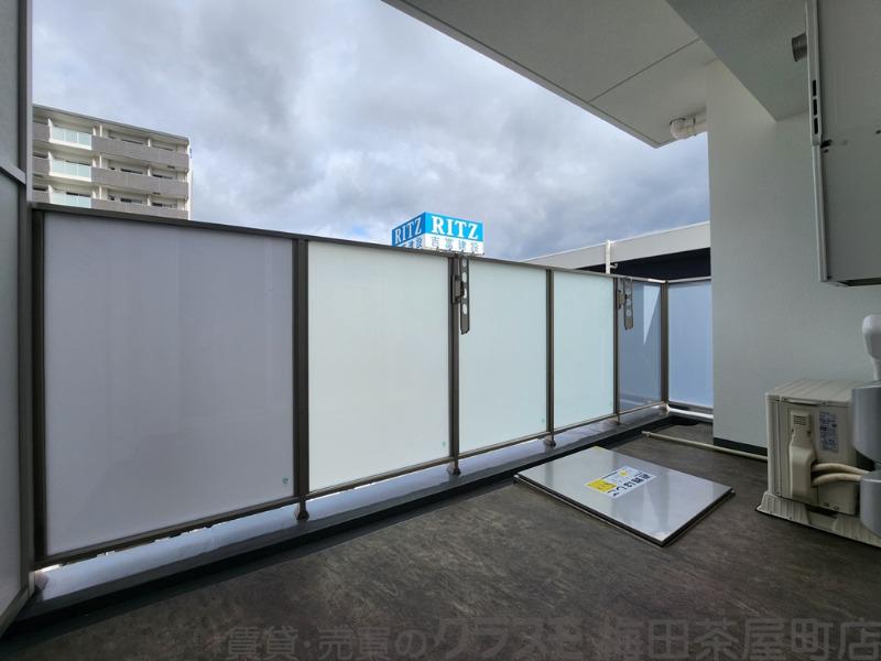 23/30 バルコニー