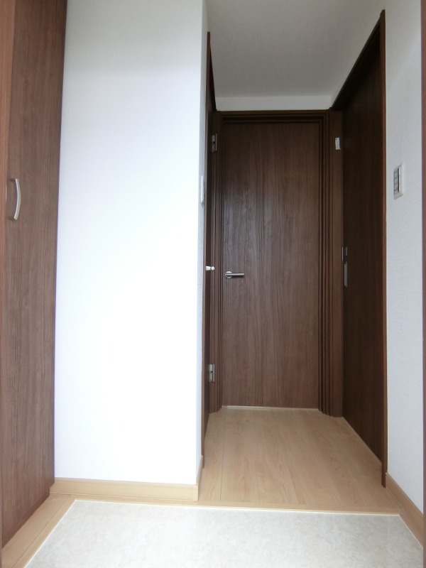 13/30 玄関