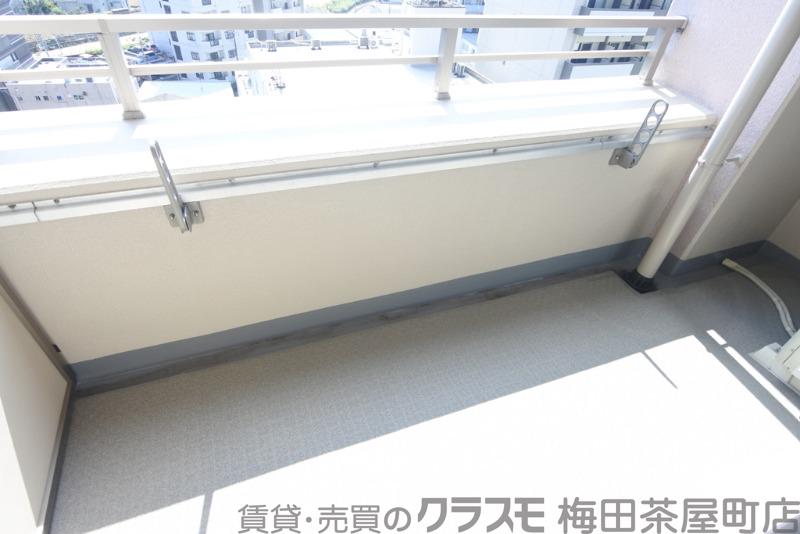 23/30 バルコニー