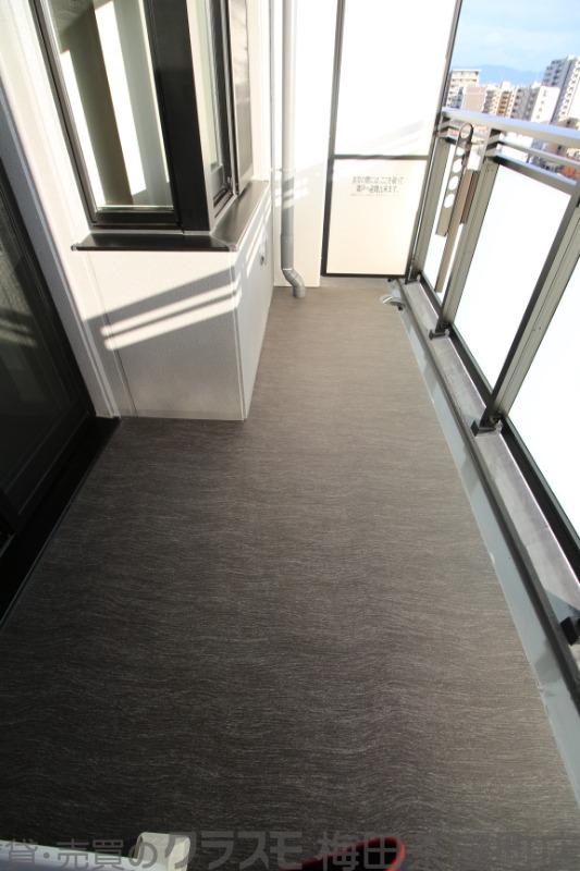 23/30 バルコニー
