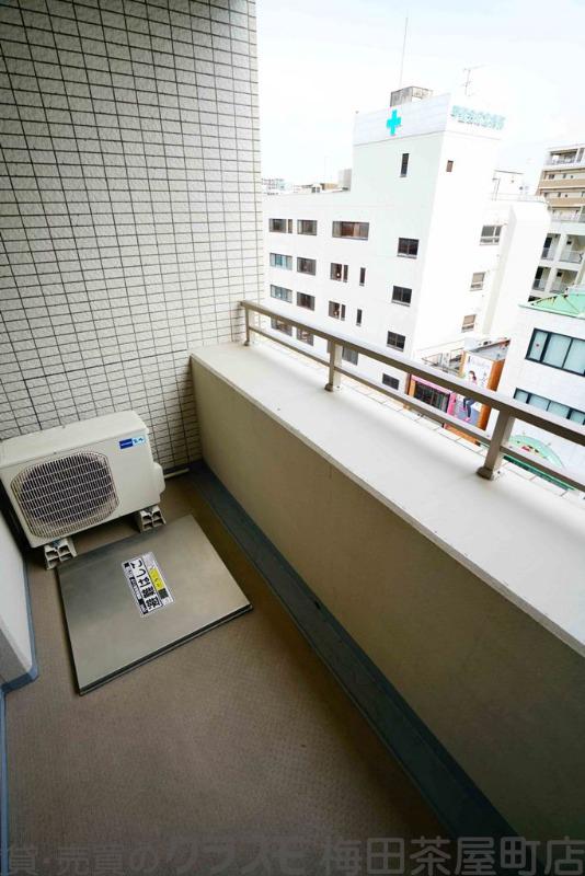 23/30 バルコニー