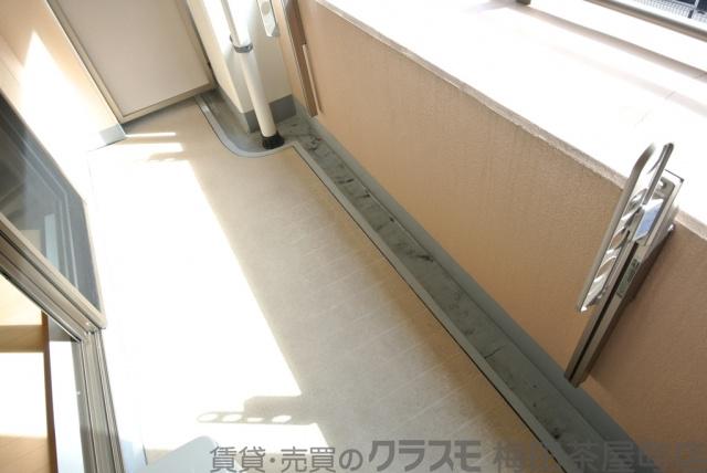 23/30 バルコニー