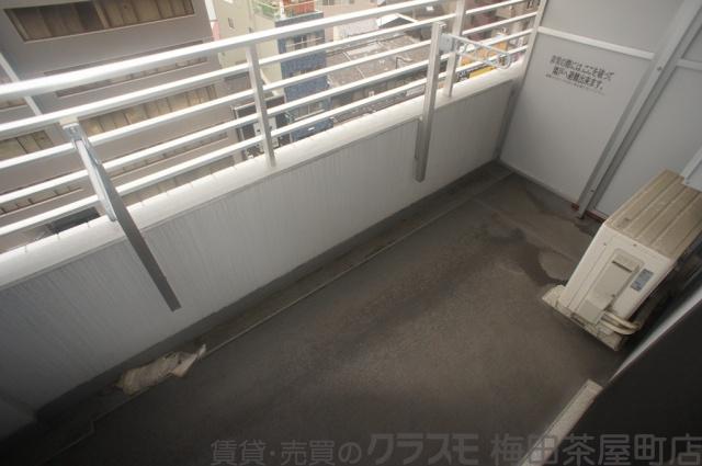 21/30 バルコニー