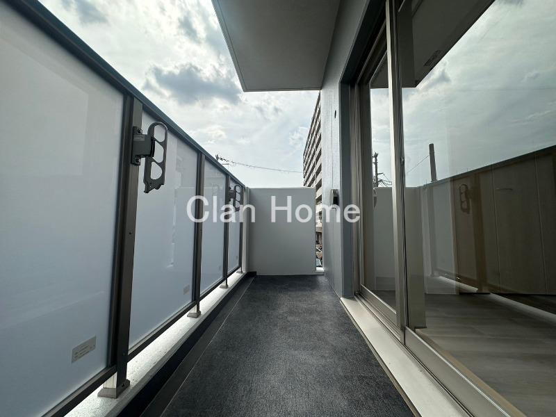 25/30 バルコニー