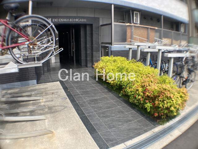 26/30 エントランス