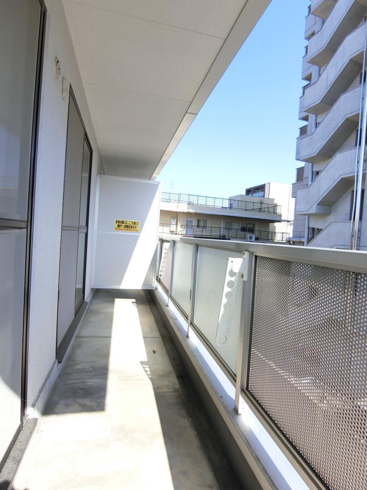 20/30 バルコニー