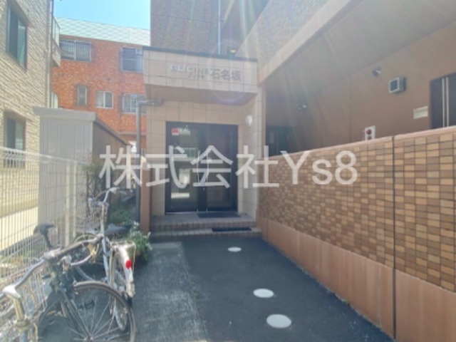 14/19 エントランス