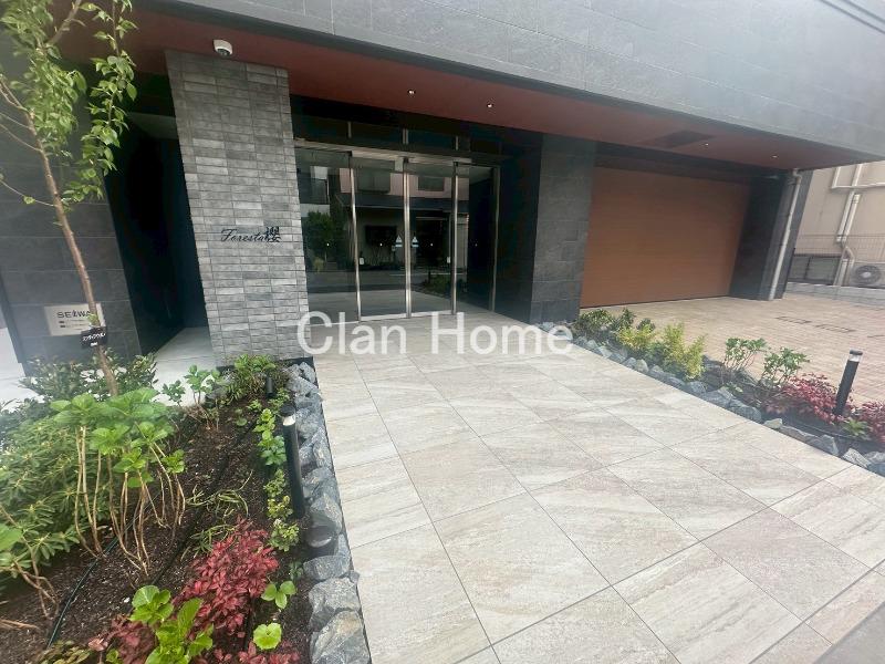 17/22 エントランス