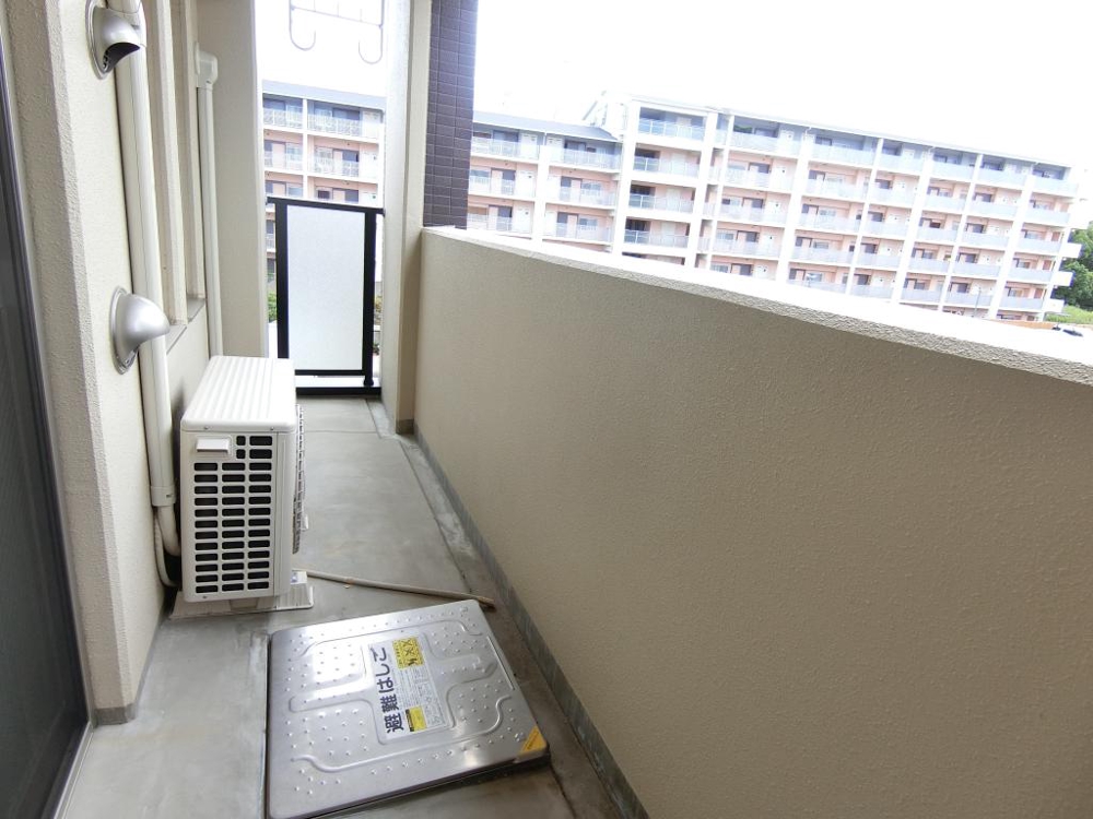 19/30 バルコニー