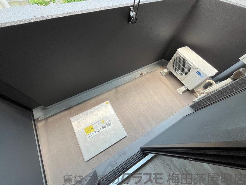 23/30 バルコニー