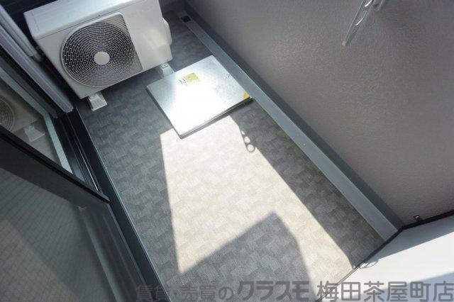 16/23 バルコニー