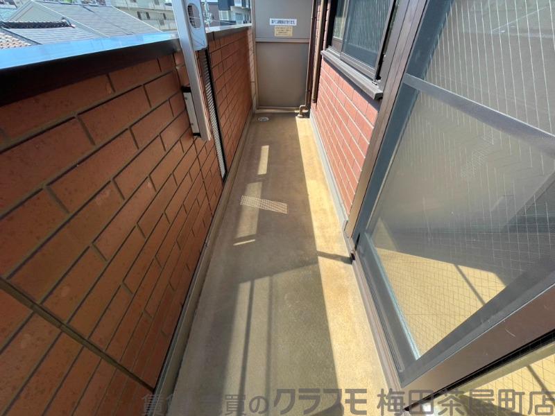 21/30 バルコニー