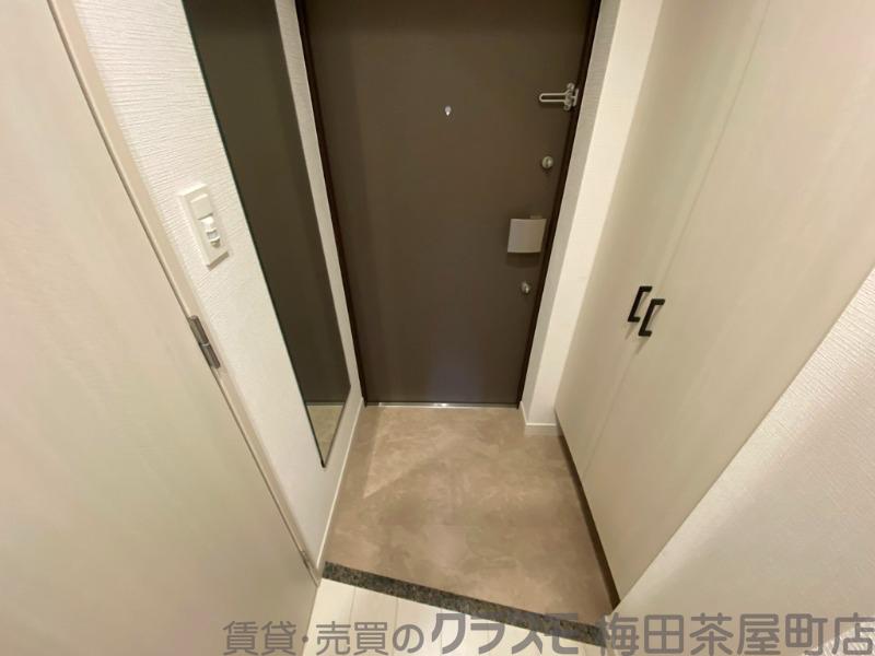 14/30 玄関