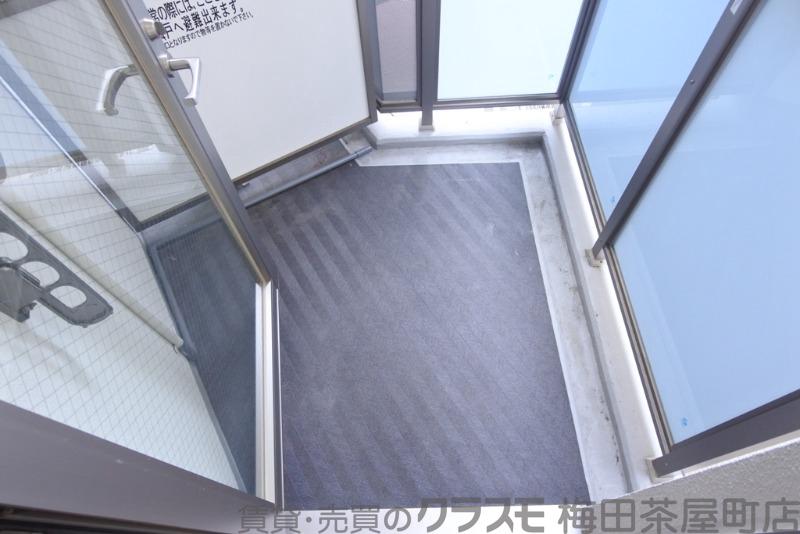 23/30 バルコニー