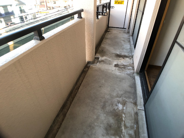 20/30 バルコニー