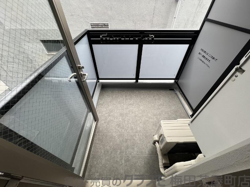 21/30 バルコニー