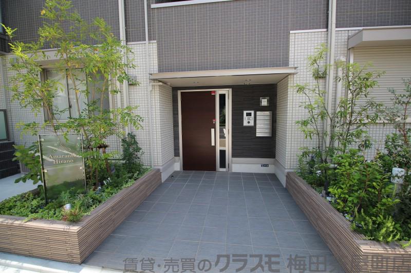 22/30 エントランス