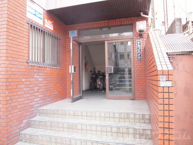 25/30 エントランス