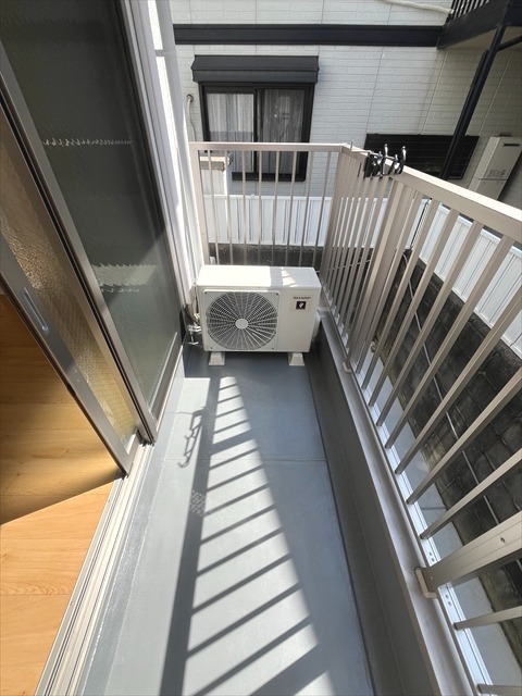 18/27 バルコニー