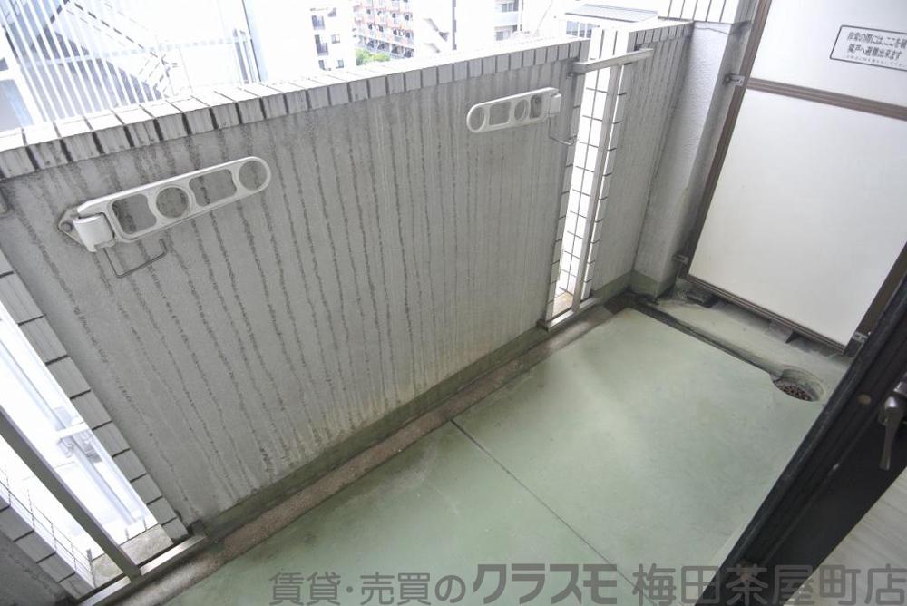 21/30 バルコニー