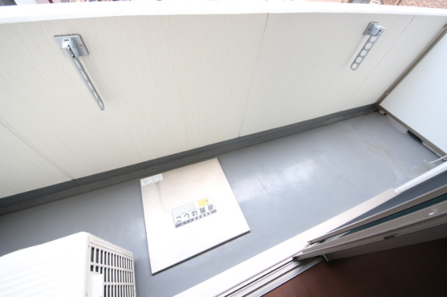 20/30 バルコニー