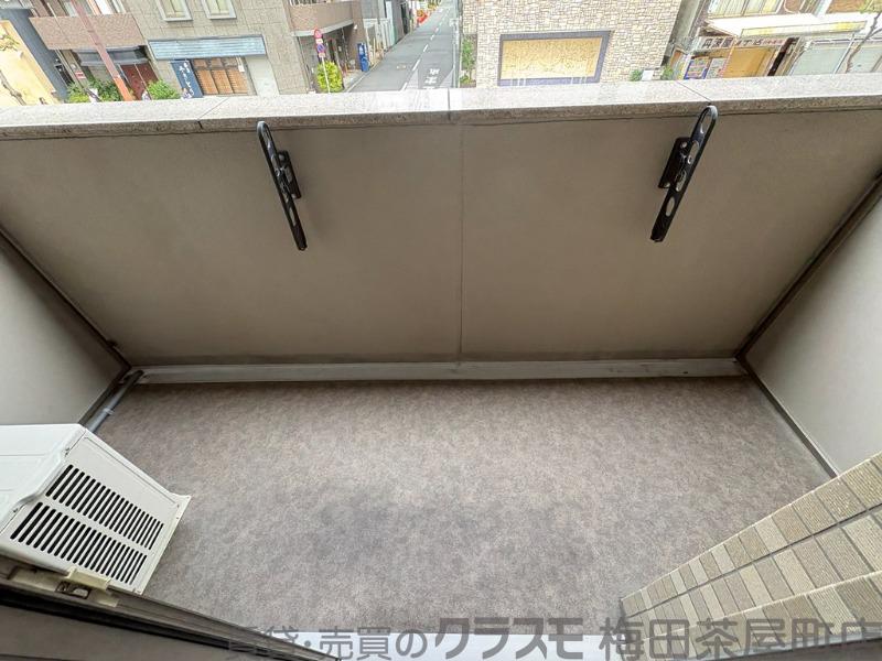 23/30 バルコニー