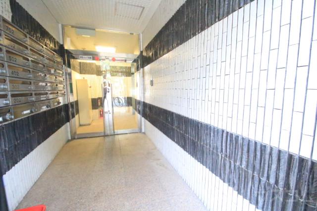 25/30 エントランス