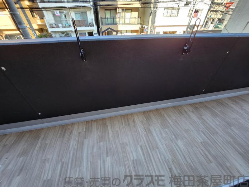 21/30 バルコニー