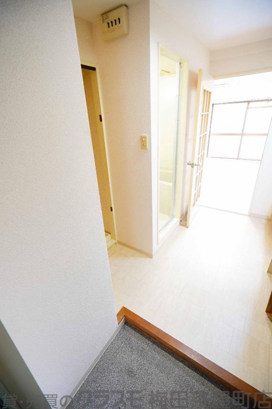 14/30 玄関