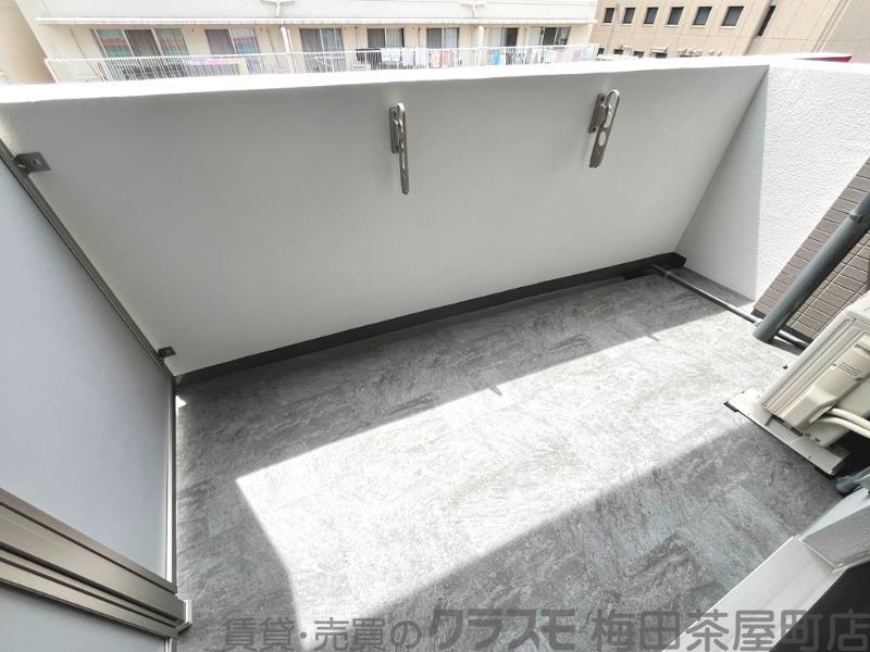 21/30 バルコニー