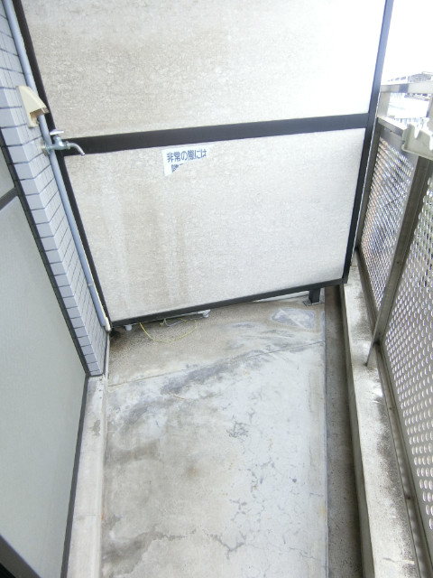 19/30 バルコニー