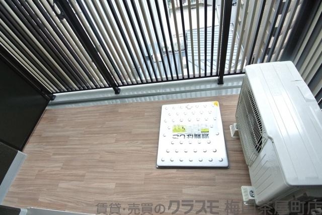 16/23 バルコニー