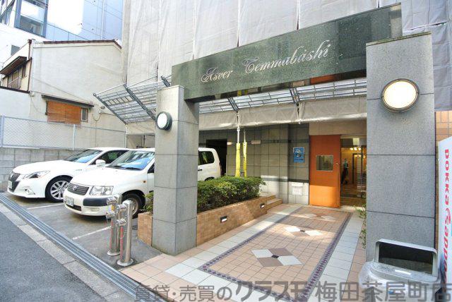 28/30 エントランス