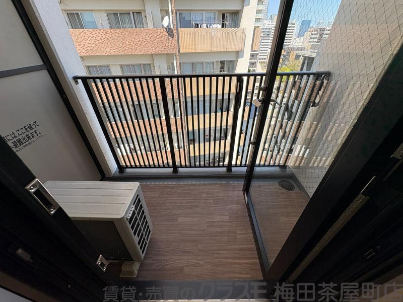 23/30 バルコニー