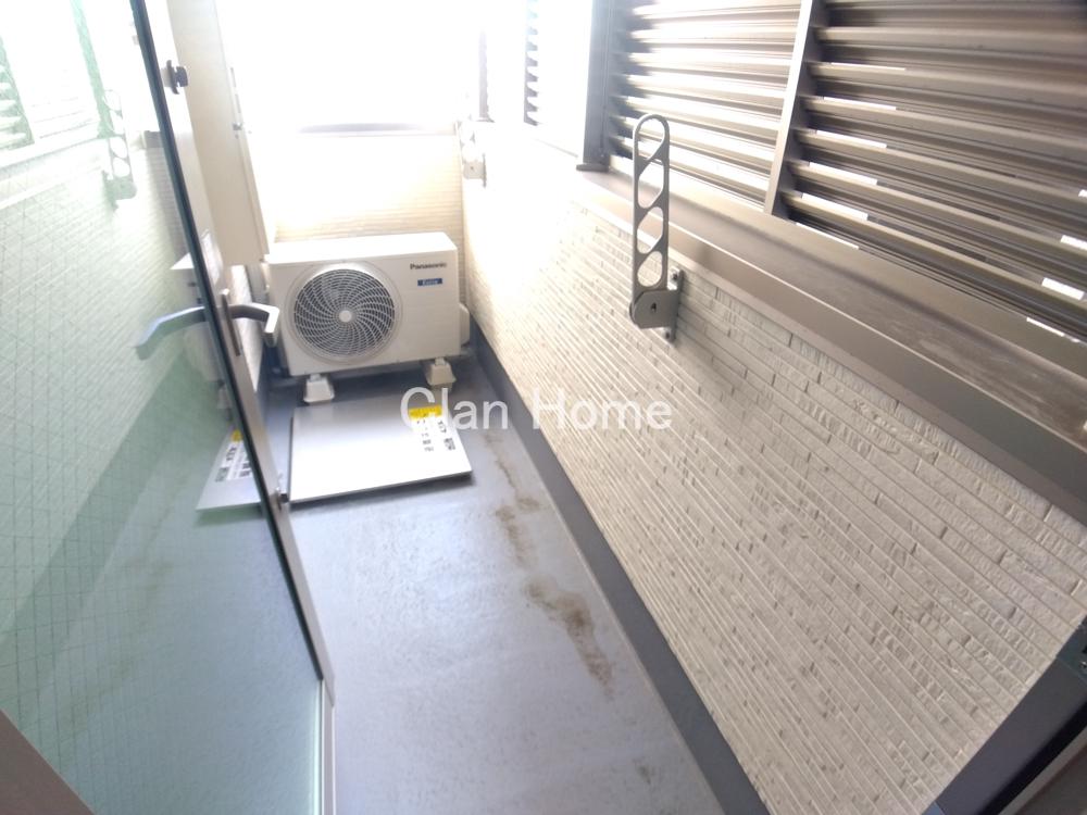 19/30 バルコニー