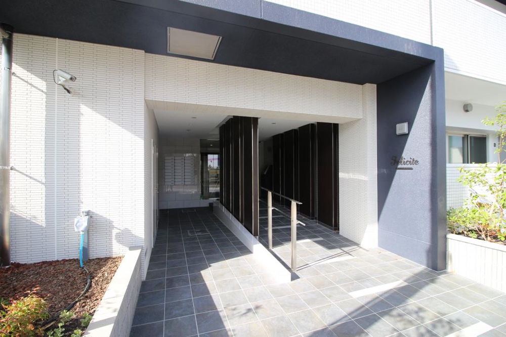 29/30 エントランス