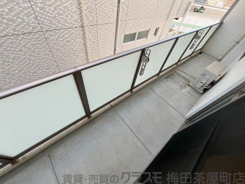 22/27 バルコニー