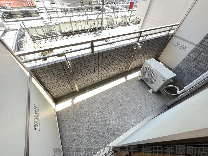 23/30 バルコニー