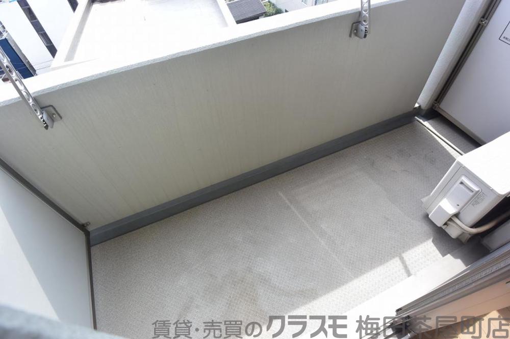 21/30 バルコニー