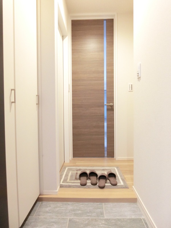 13/30 玄関
