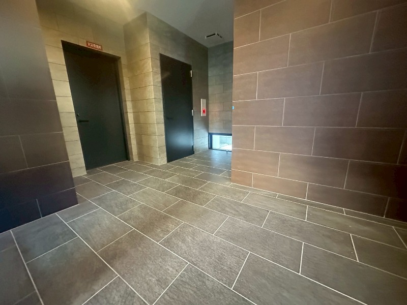 24/29 エントランス