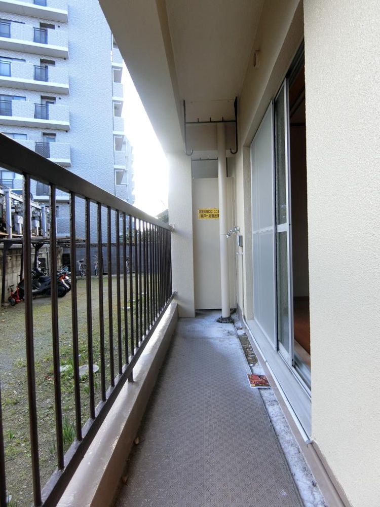 19/30 バルコニー